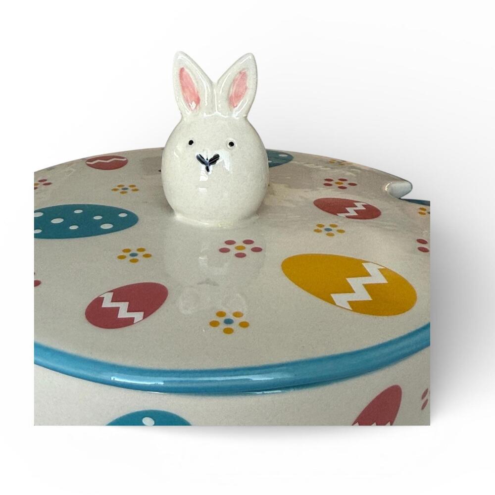 Temp-tations By Tara Old World Set Of Two Egg Hunt Small Lidded Casserole Dish - Picture 4 of 7